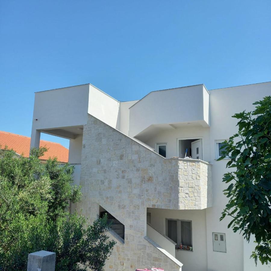 M & L Apartment Murter